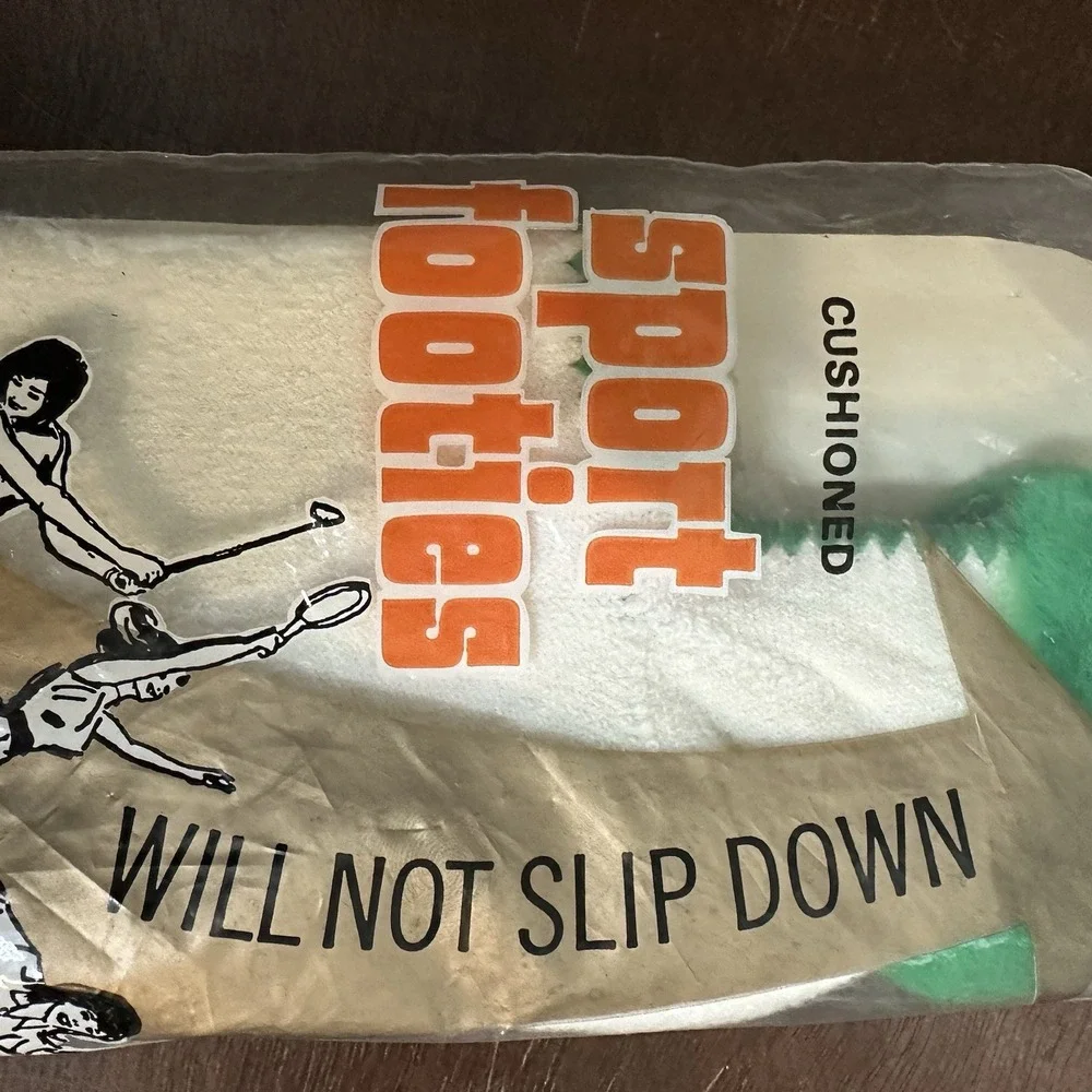 Vintage Pom Pom Cushioned Sport Footies No Slip Orlon Size 8-11 NEW NOS